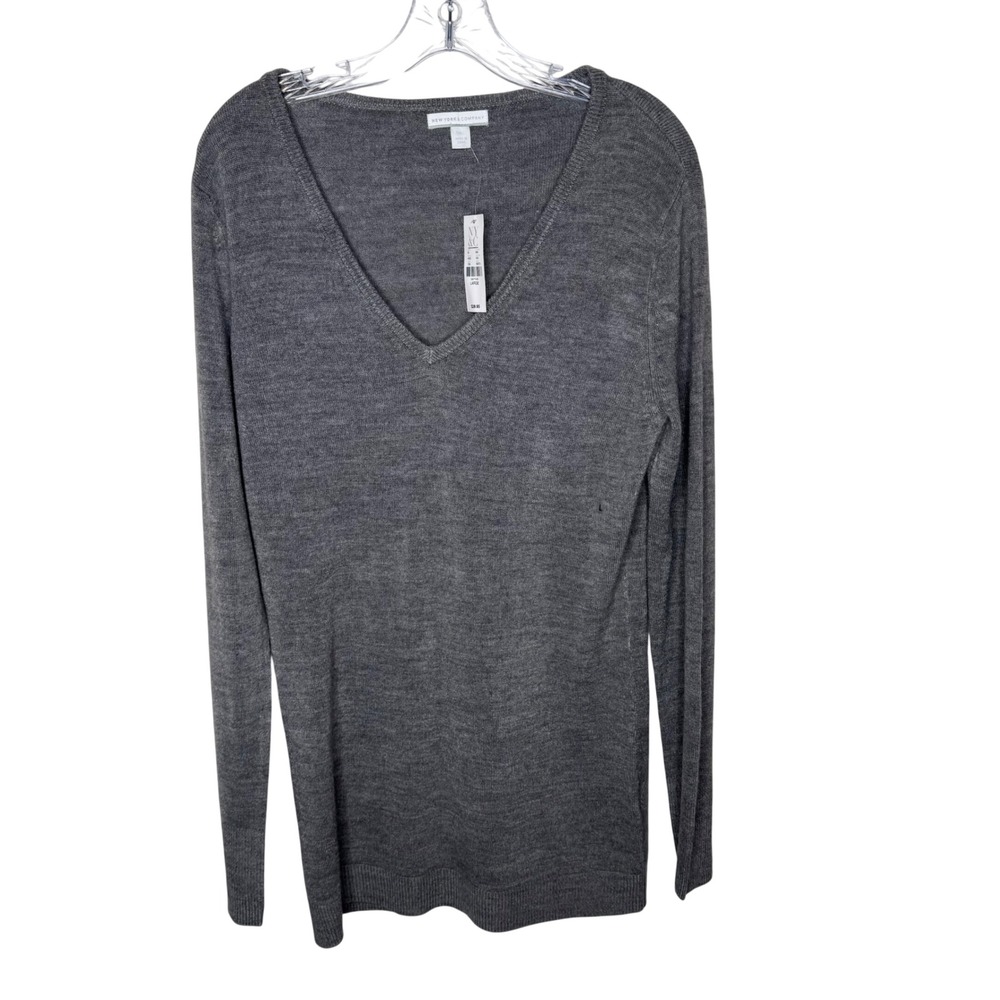 NEW‎ YORK & COMPANY Womens Gray V Neck Long Sleeve Sweater Size Large